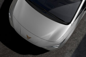 La CUPRA Born en couleur grise