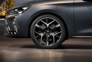 CUPRA Leon Sportourer - jantes forgées de couleur noir et gris